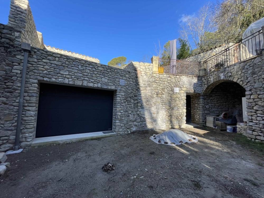 Création d'un garage en pierre.JPG